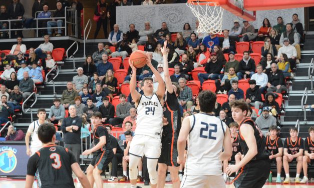 Defensive intensity helps Wreckers to second straight FCIAC crown