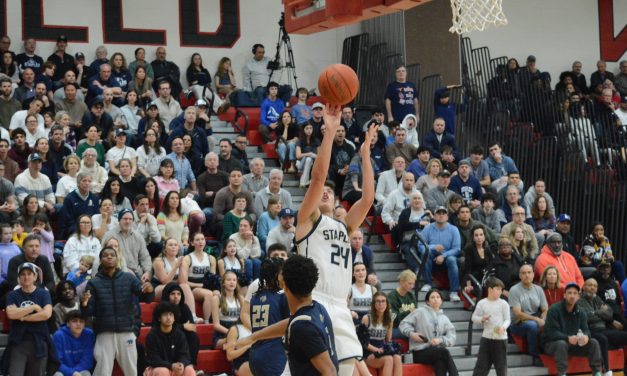 Staples holds off Notre Dame to reach boys basketball title game