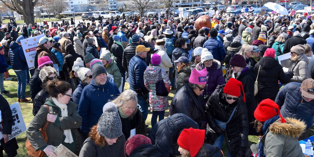 “No Kings” rally brings thousands to Jesup Green