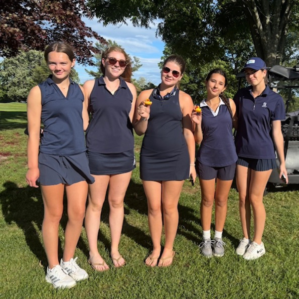 Jaden Tracey, Ryan McGrath, Katelynn Mitchell and Eliza Wadley (with birdies) and Lillian Hallett - Photo Patty Kondum