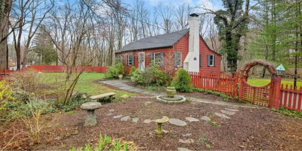 Say “Goodbye” to 1 Crow Hollow Lane