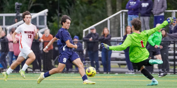 Adrian Rodriguez scores vs Warde - Photo Paolo Caniato
