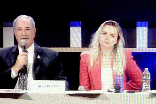 Jonathan Steinberg and Alma Sarelli at the LWV debate on Nov. 2, 2022 - File photo
